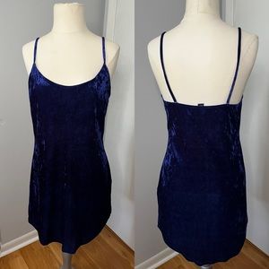 Blue velvet mini dress. Size M